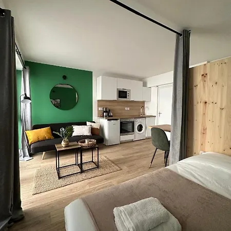 L'atelier Sauvage - Paisible Triangle D'or Apartmán *